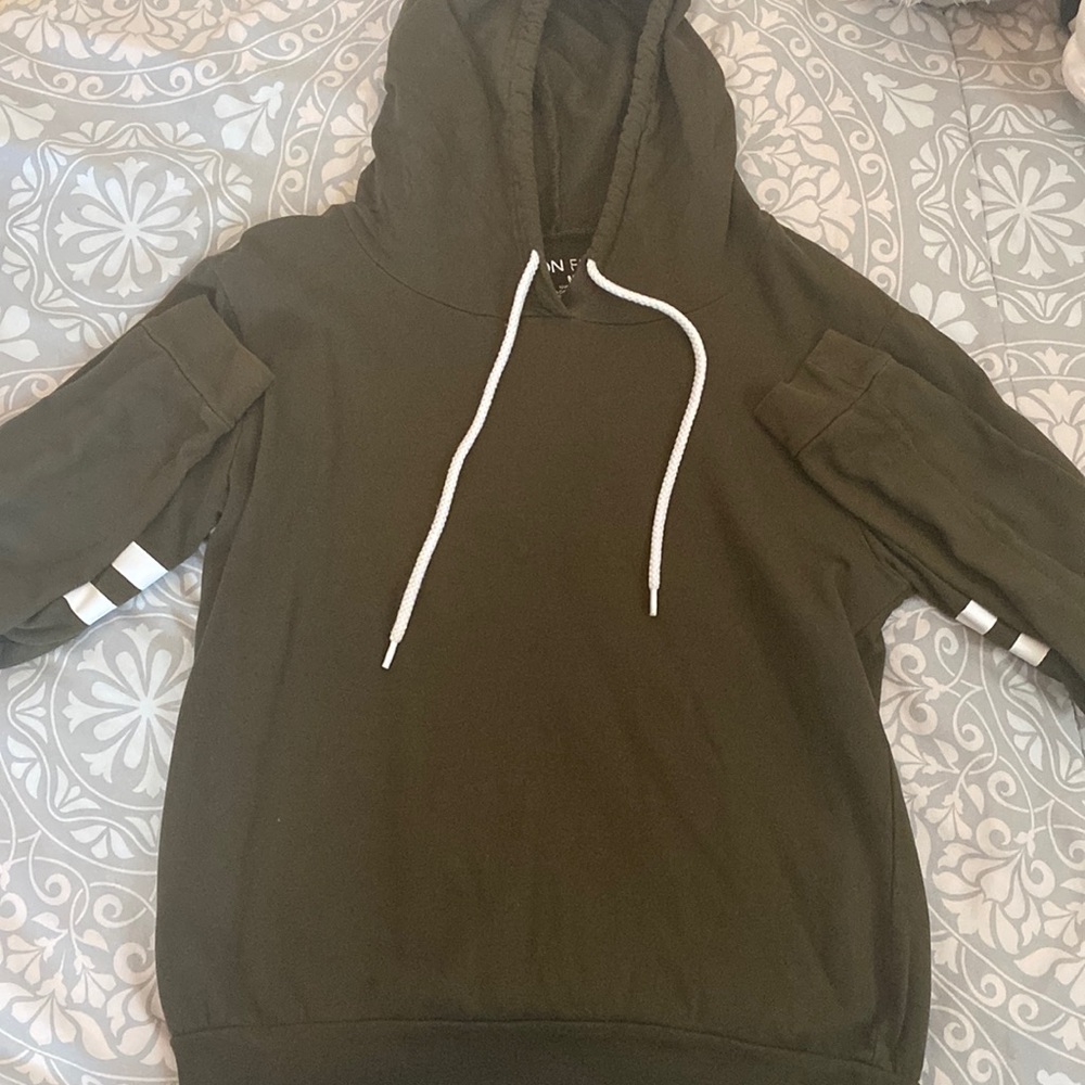 Green Medium Thin Sweater